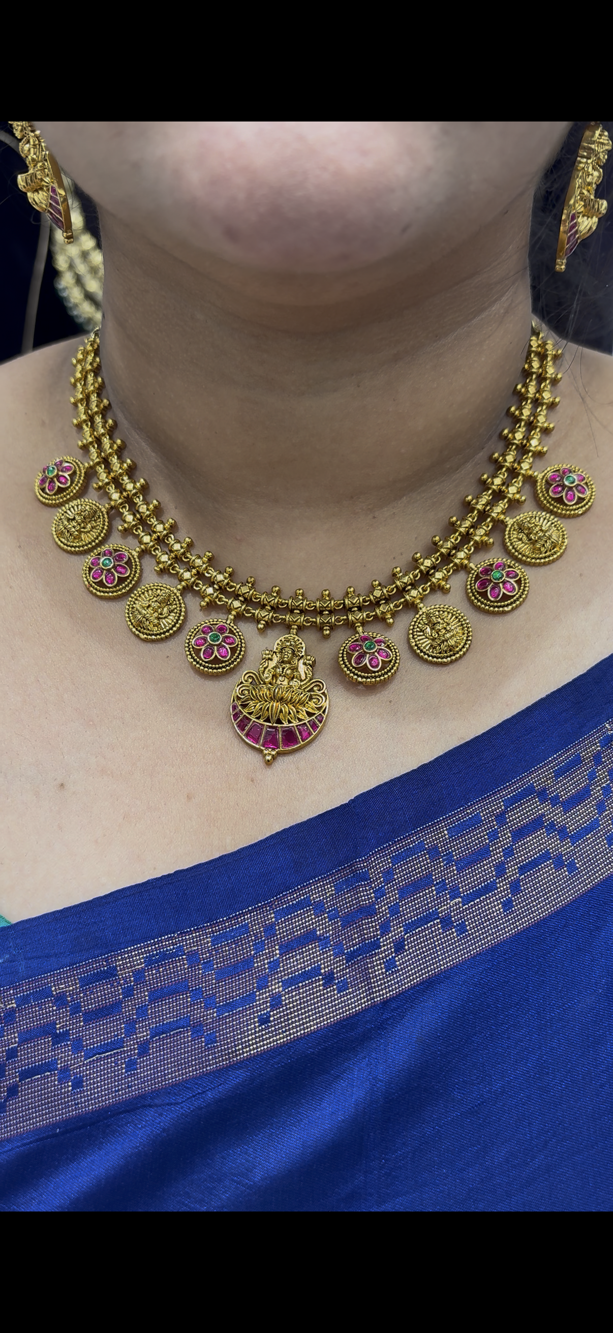 Beautiful Jadav stone kasulu model necklace with pushback earrings