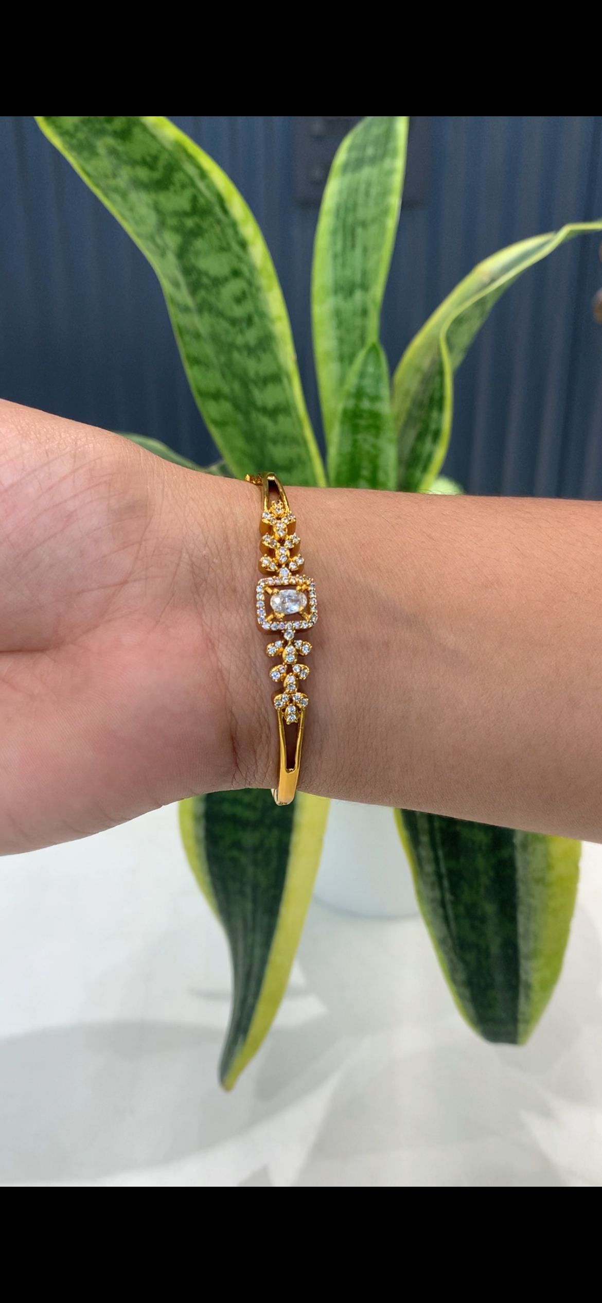 Beautiful white stone bracelet