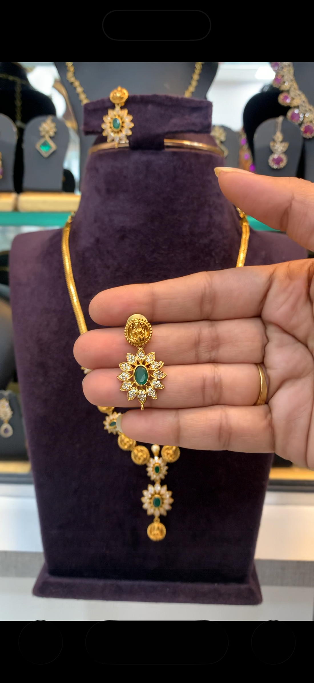 Beautiful Lakshmi devi nanpatti necklace with pushback earrings