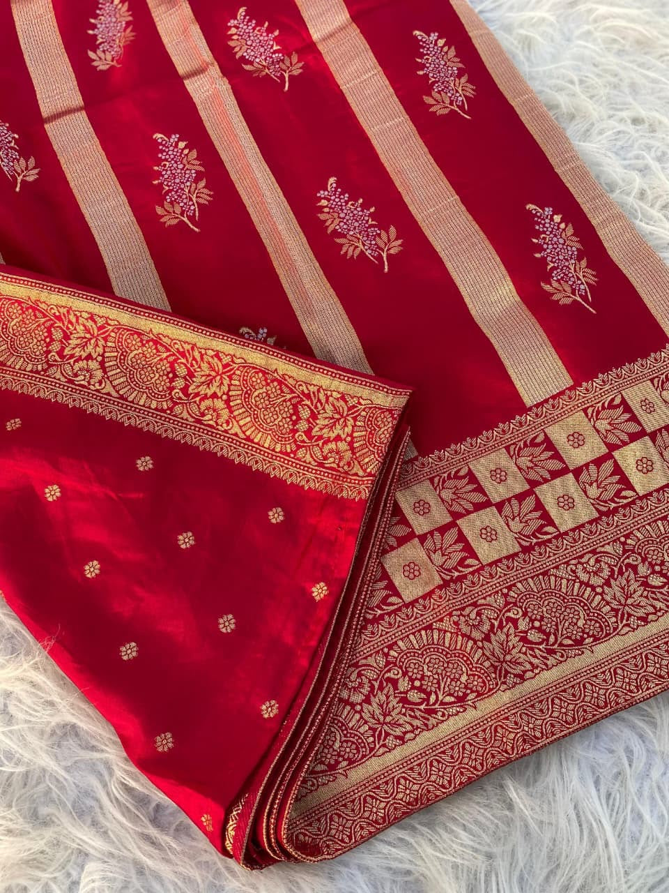 Soft mushroo silk saree