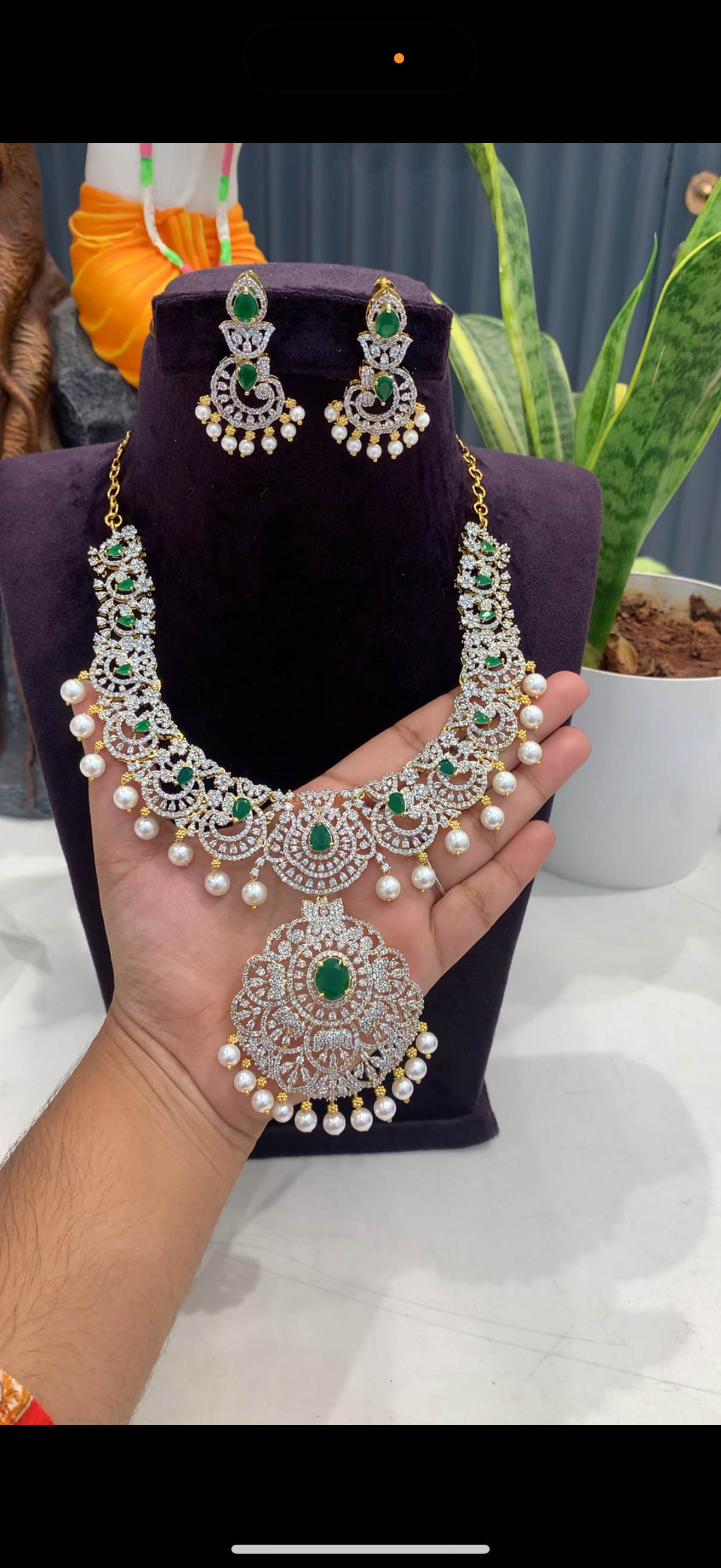 Beautiful GJ polish necklace set with Screw back earrings