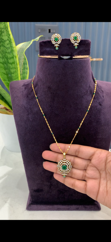 Beautiful white stone pendant set with green beads handmaking chain 18 inchs long
