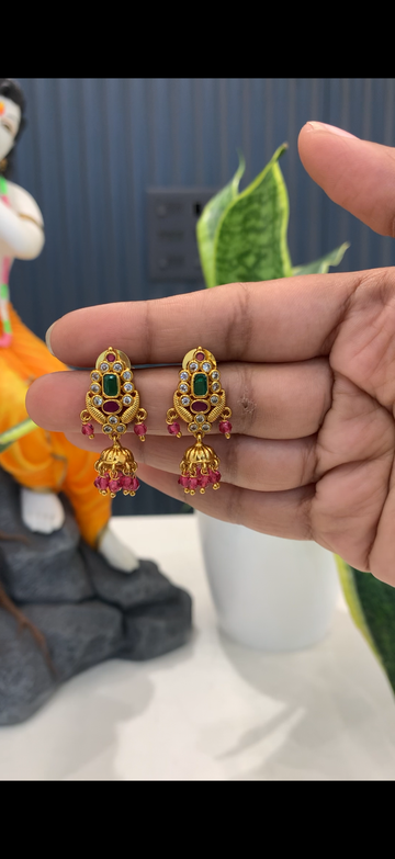 Beautiful uncut stone, crystal beads earrings  with pushback