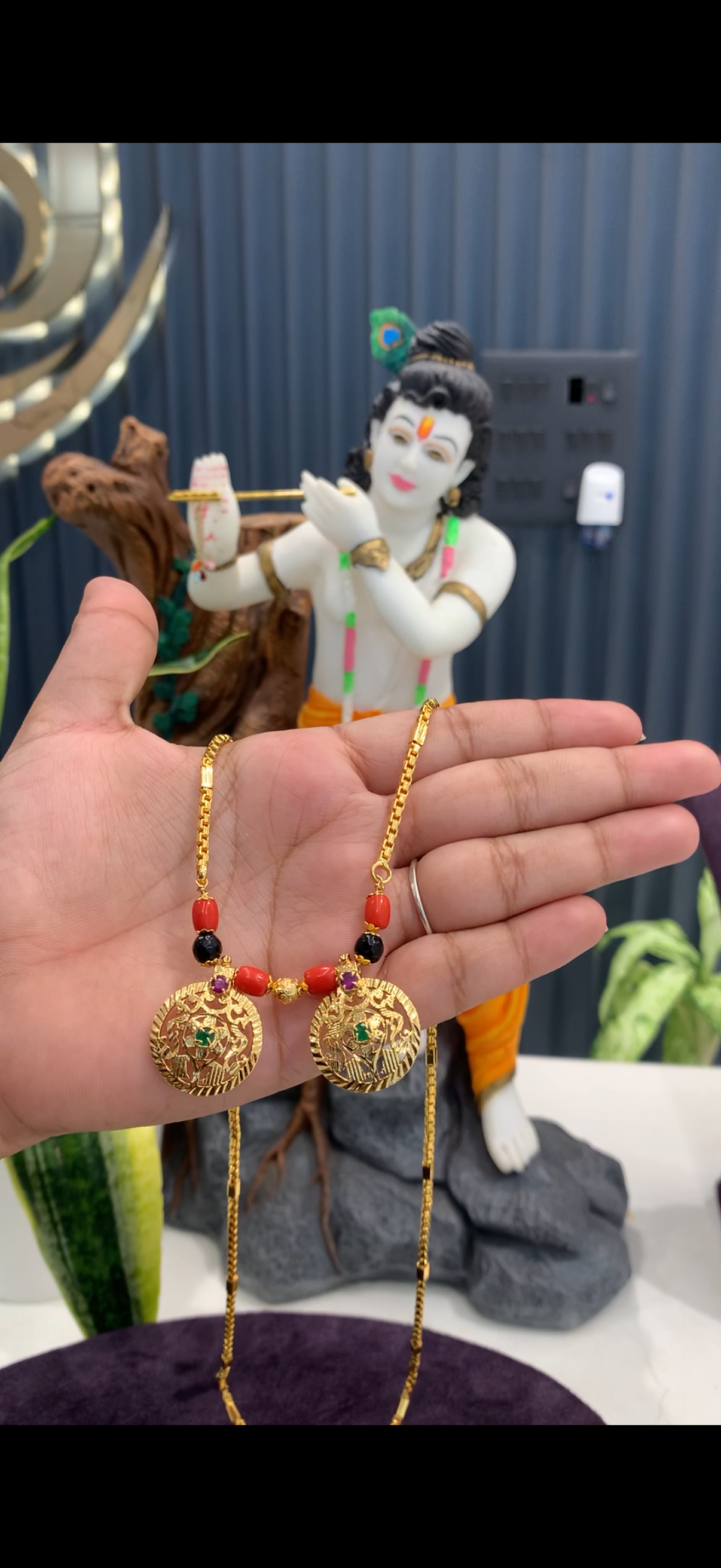 Beautiful thali chain 24 inchs long