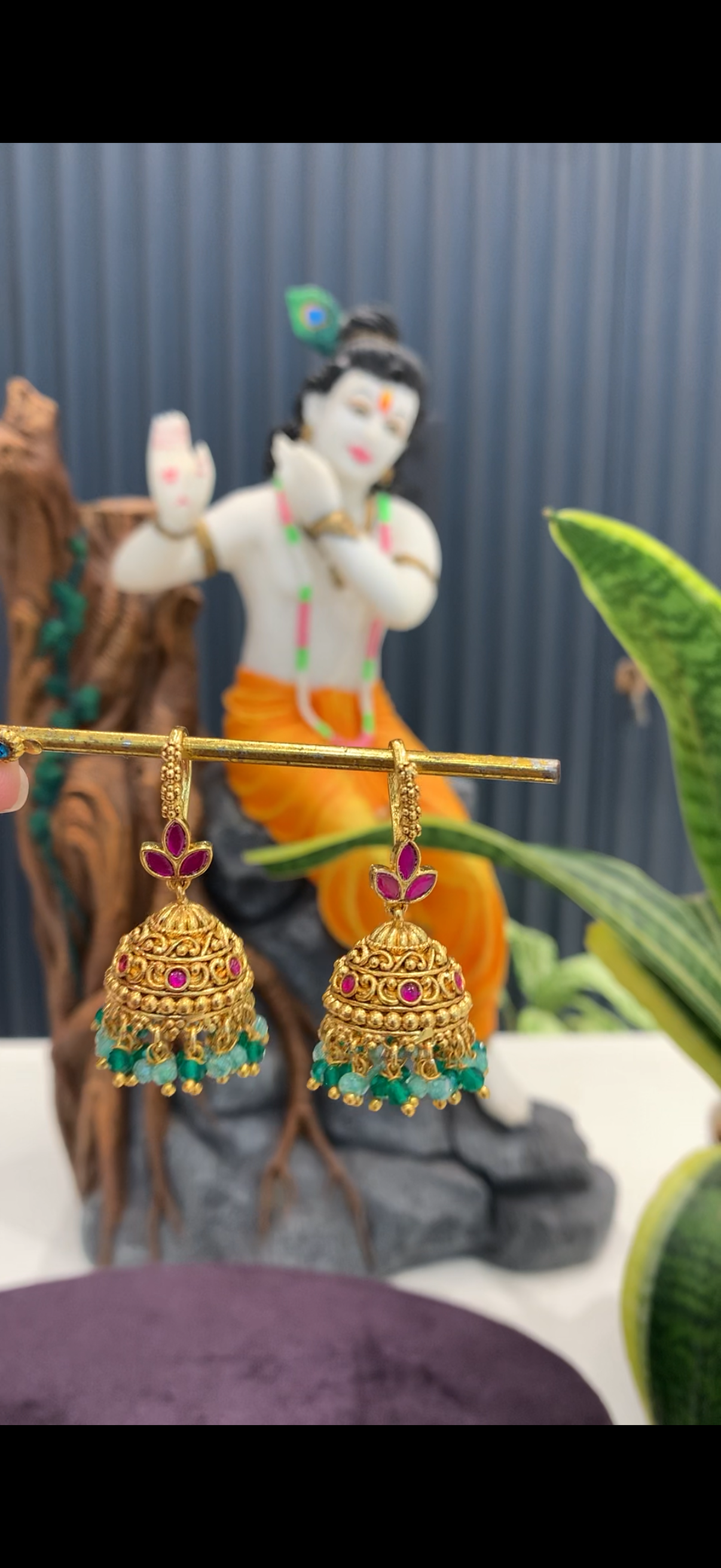 Beautiful Jadau hangable jumkis with crystal beads