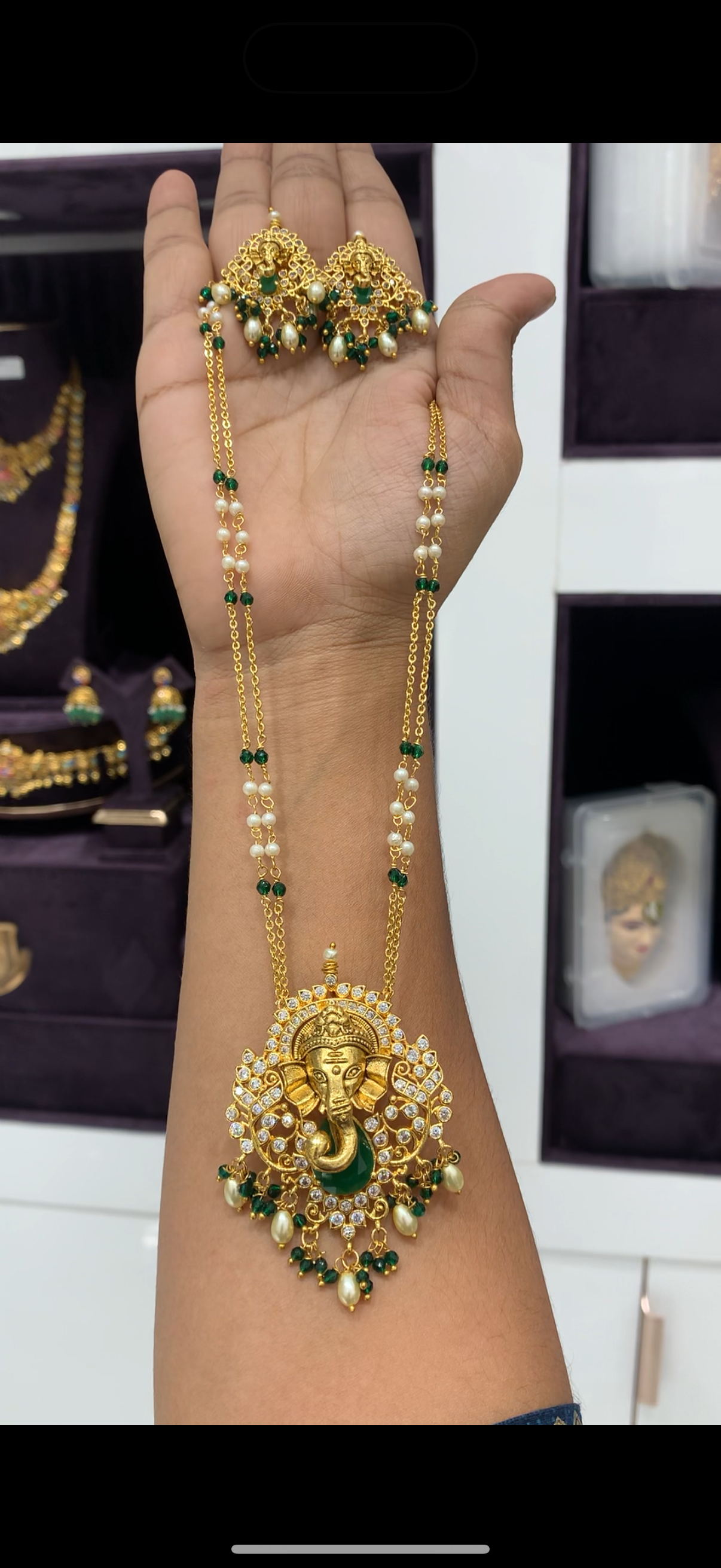 Beautiful Ganesh pendant set with handmaking Chandraharam beads chain