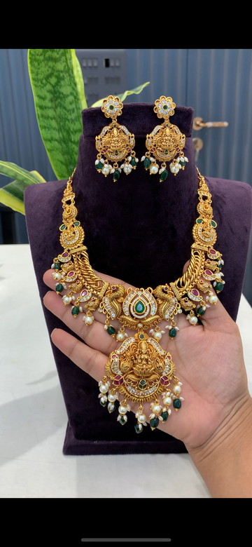 Beautiful Lakshmi devi idol jelebi necklace with screw back earrings
