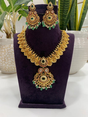 Beautiful pota stone ,Lakshmi devi kasula necklace with screwback earrings
