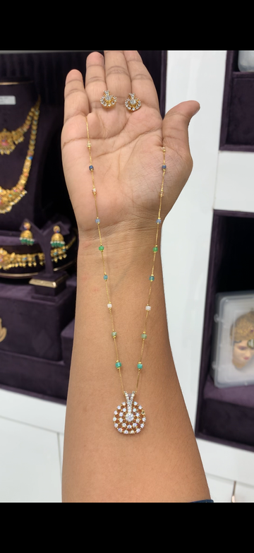 Beautiful white stone pendant set with fancy chain 18 inchs long