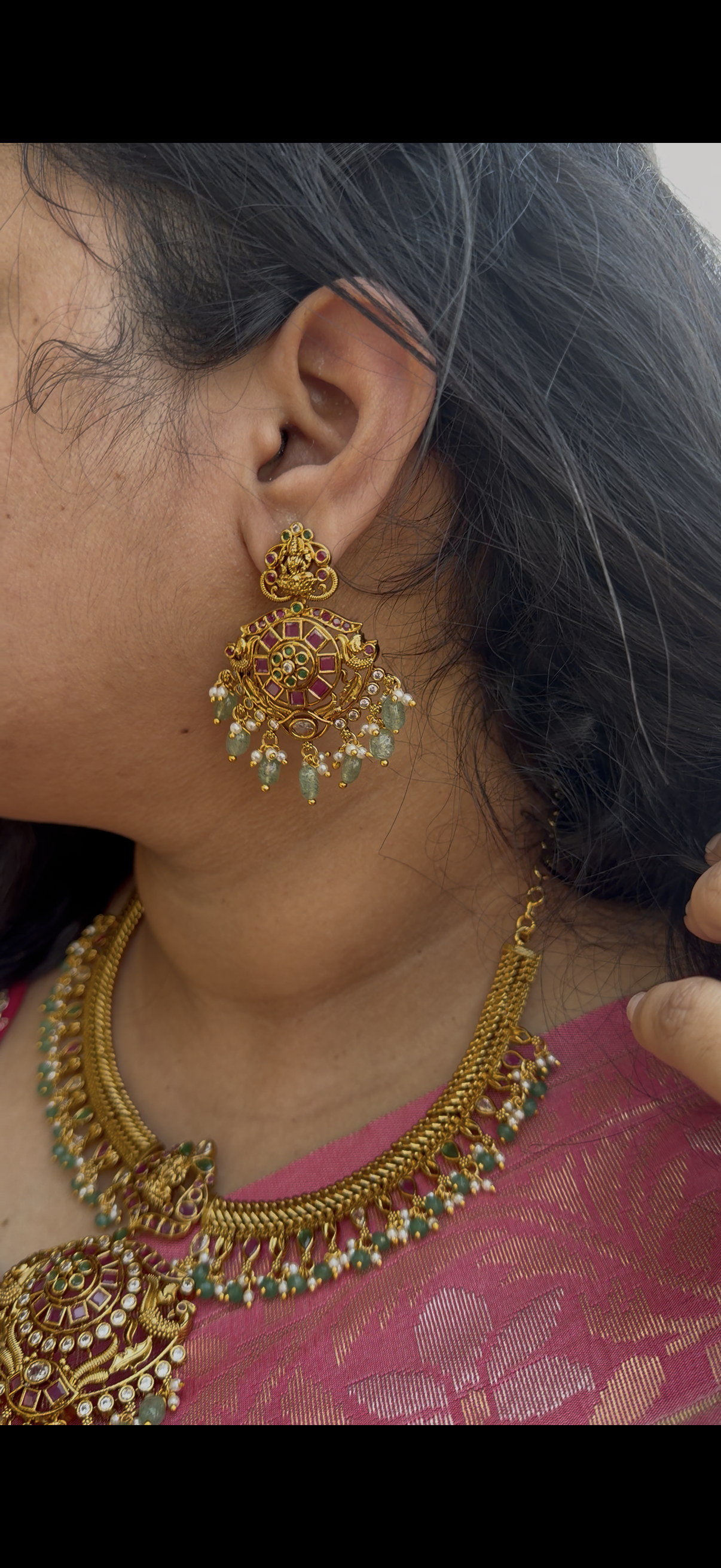 Beautiful pota stone jelebi necklace with pushback earrings
