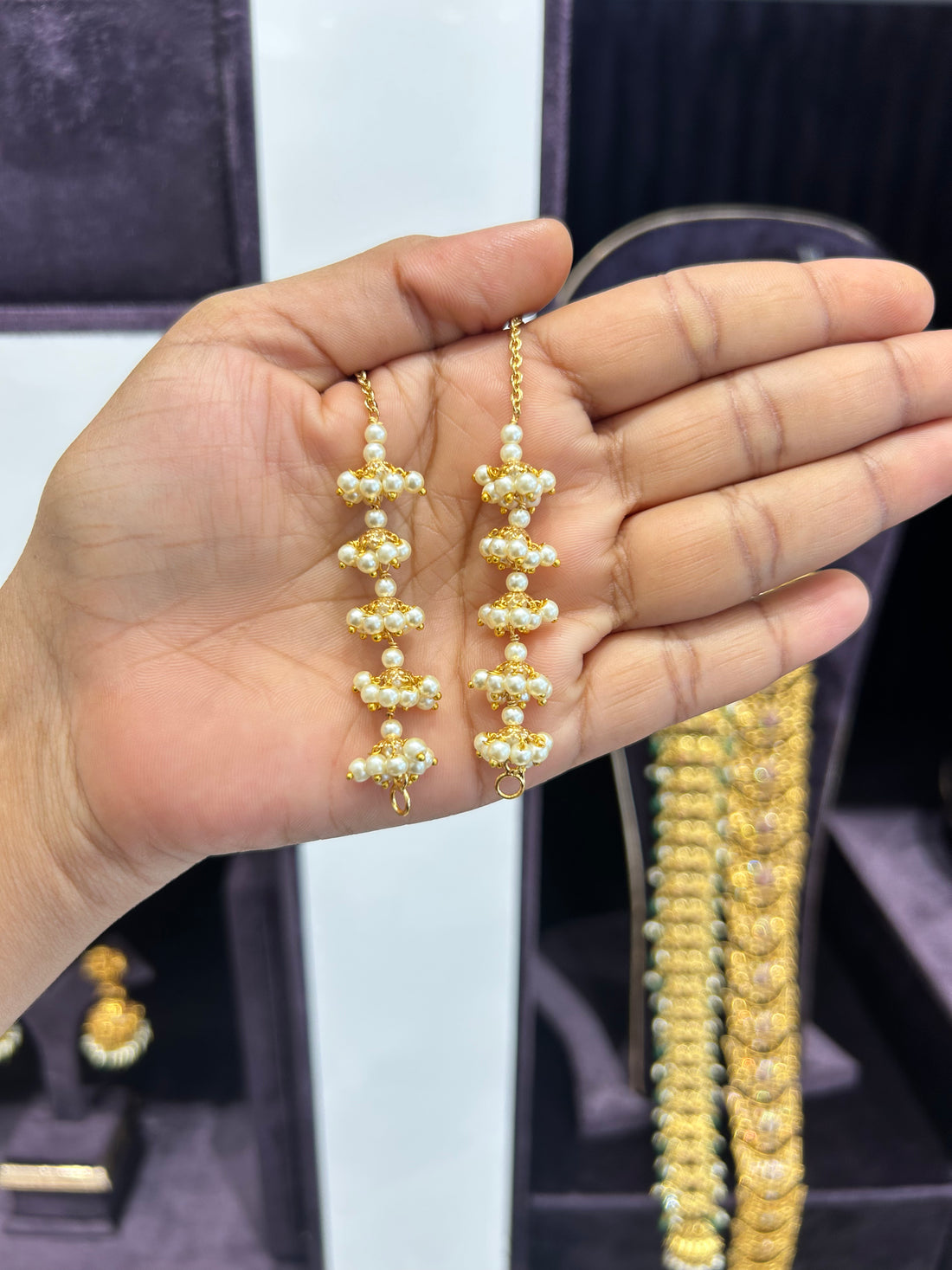 Beautiful white pearls butta matilu