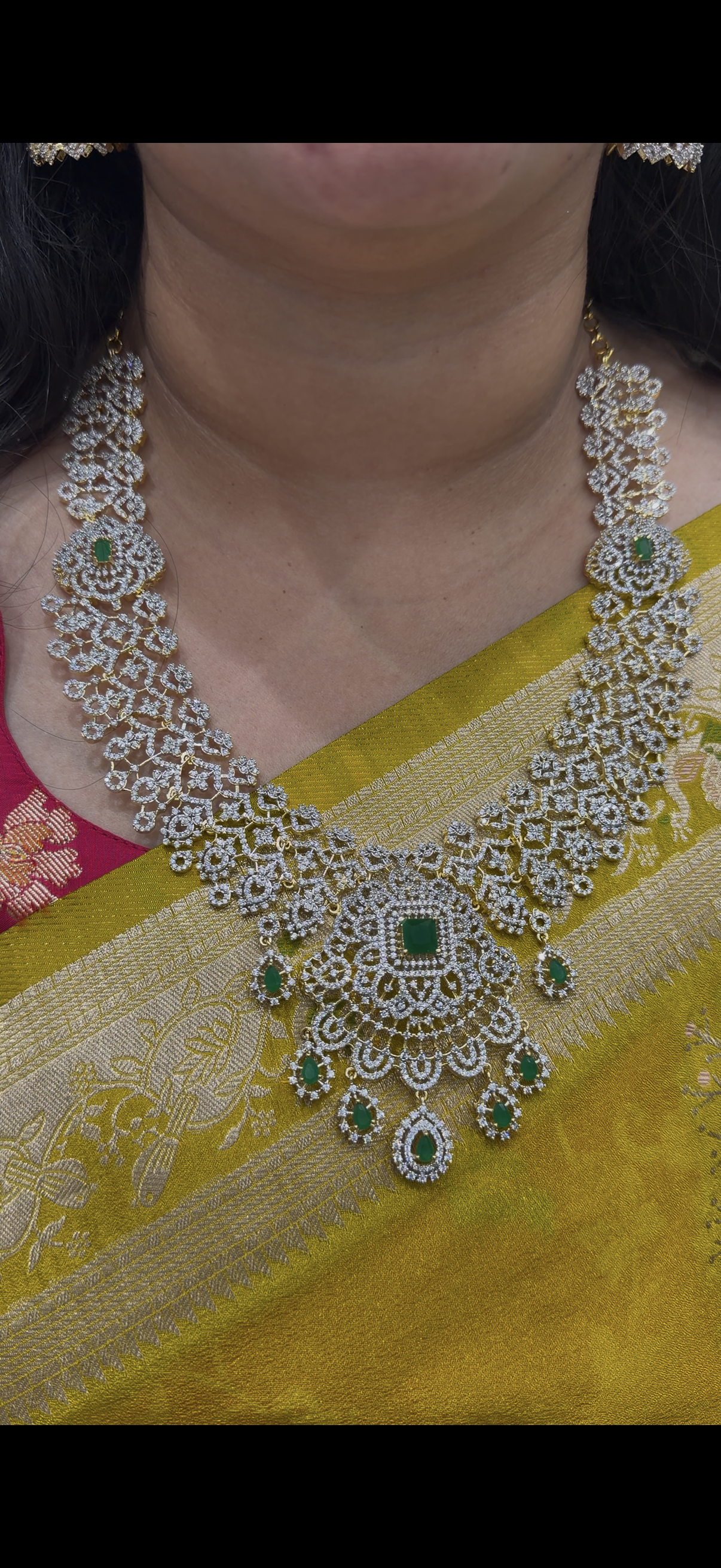 Beautiful GJ polish mini necklace with pushback earrings