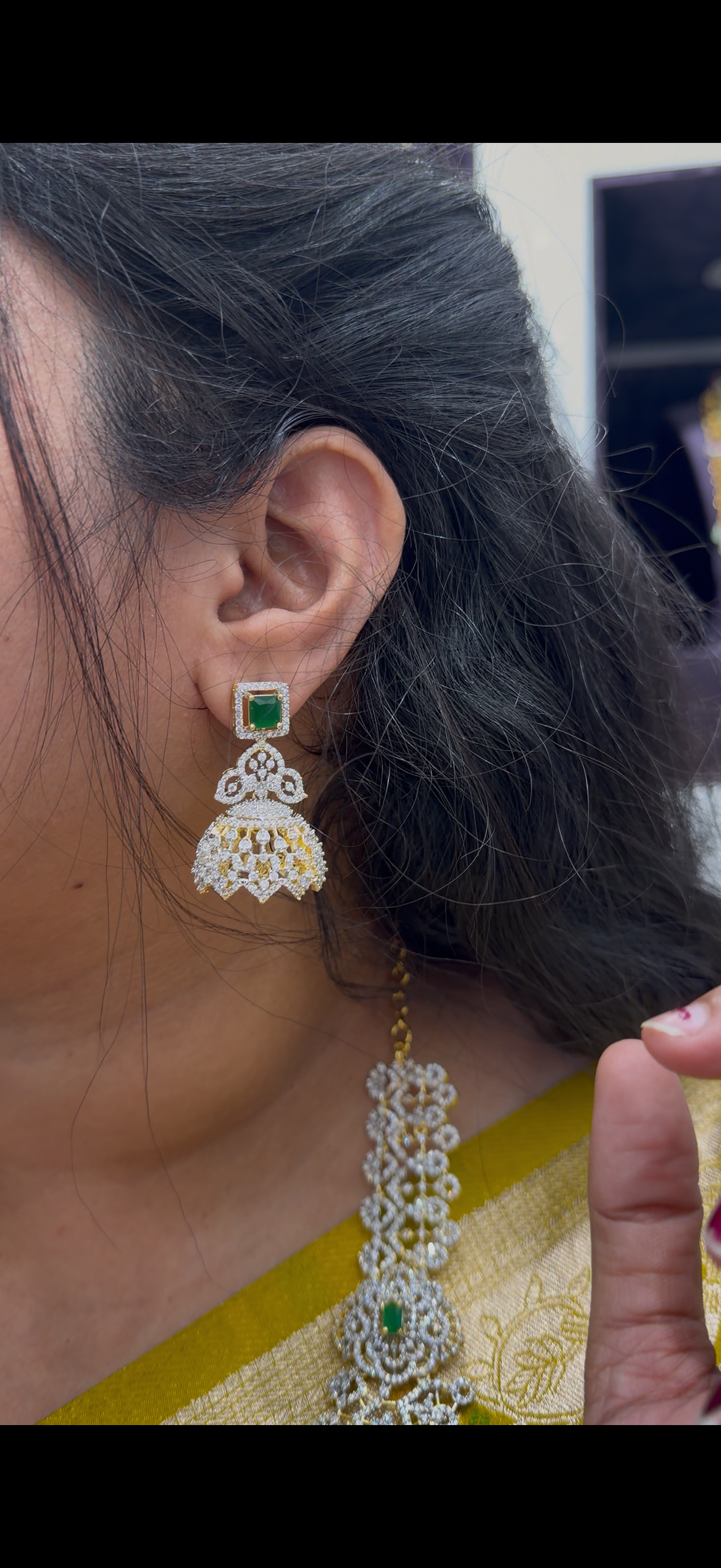 Beautiful GJ polish mini necklace with pushback earrings