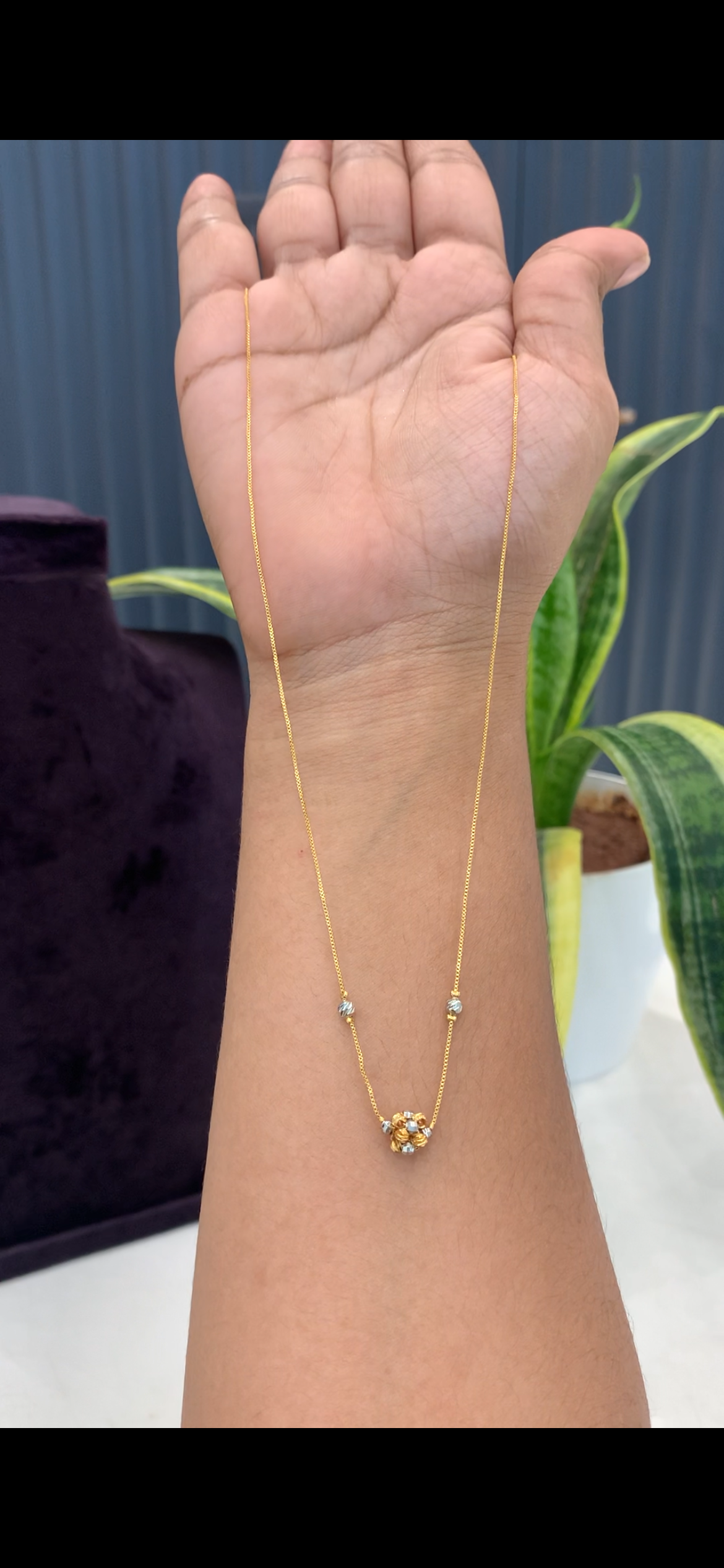 Beautiful simple chain 18 inchs long