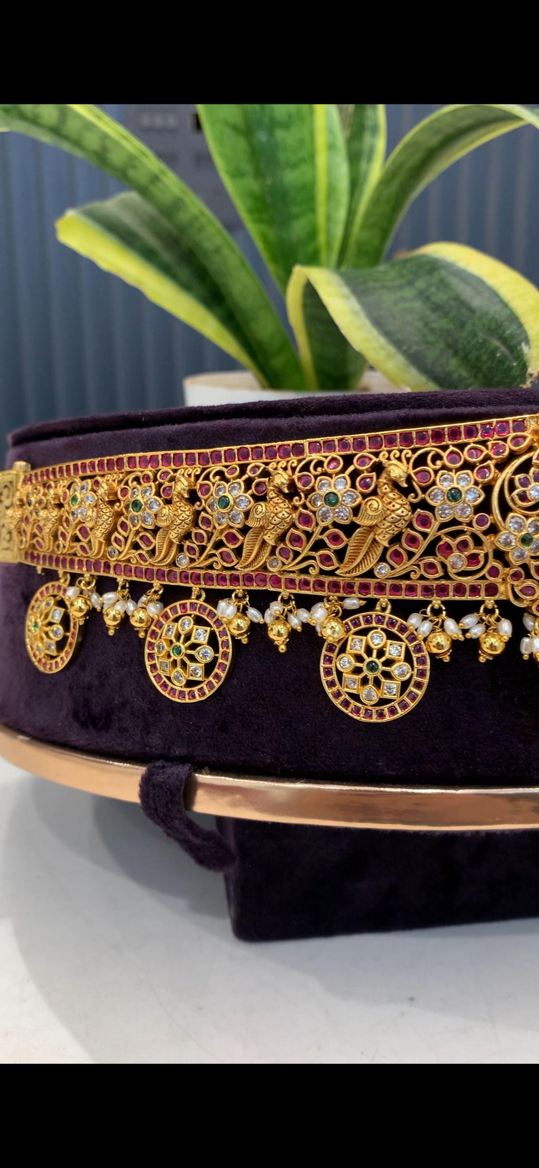 Beautiful pota stone Lakshmi devi adult vaddanam with gold balls