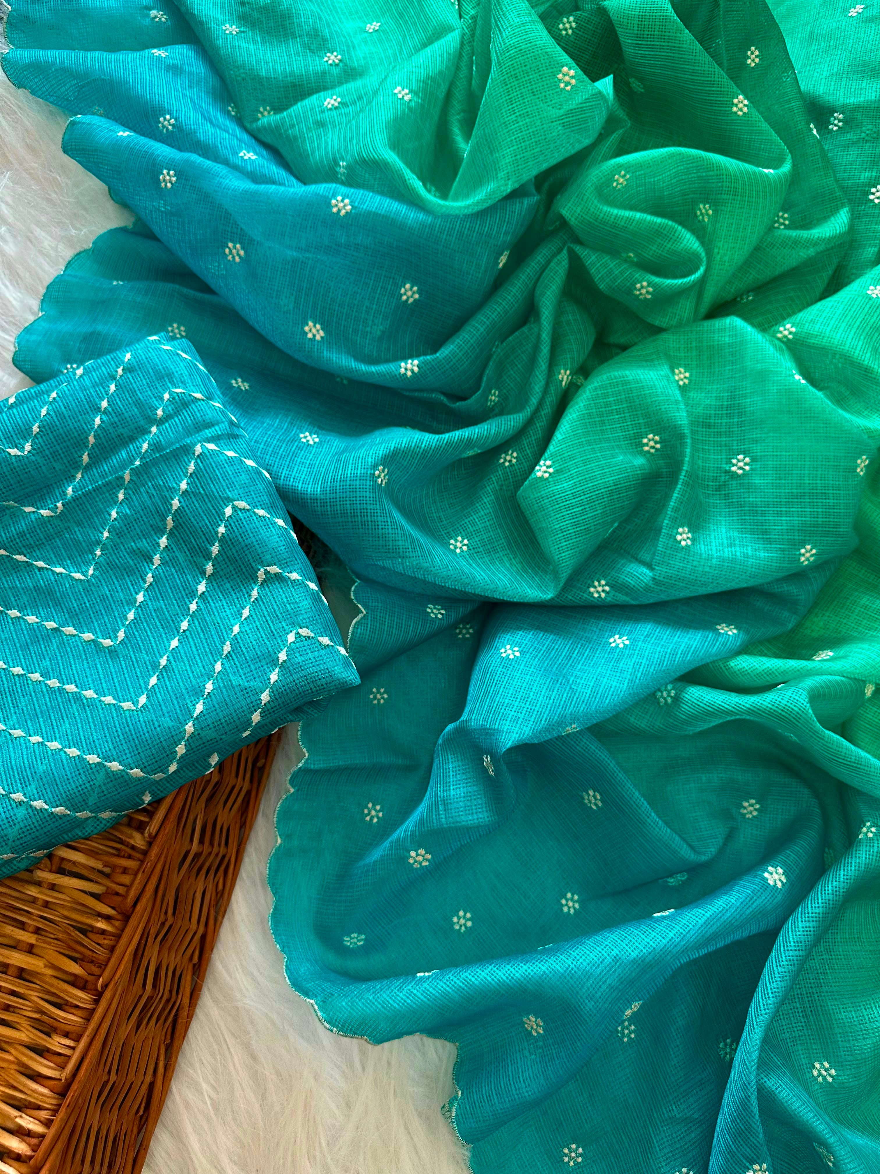 Elegant doriya saree