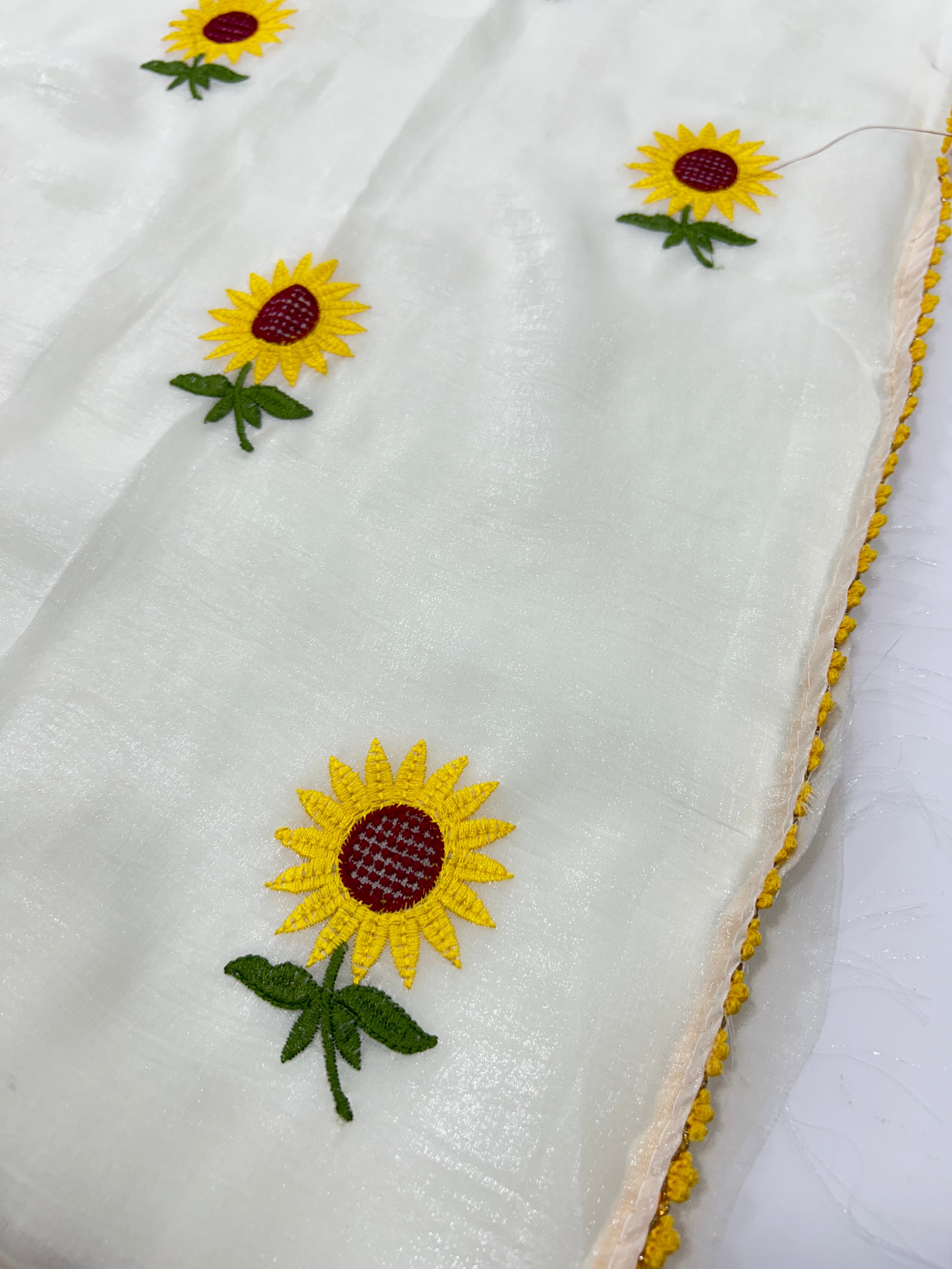 Soft georgette crush saree