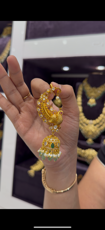 Beautiful peacock design Earcuffs with uncut stone jumkis