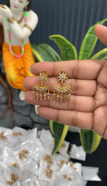 Beautiful white stone 2in 1 earrings with pushback