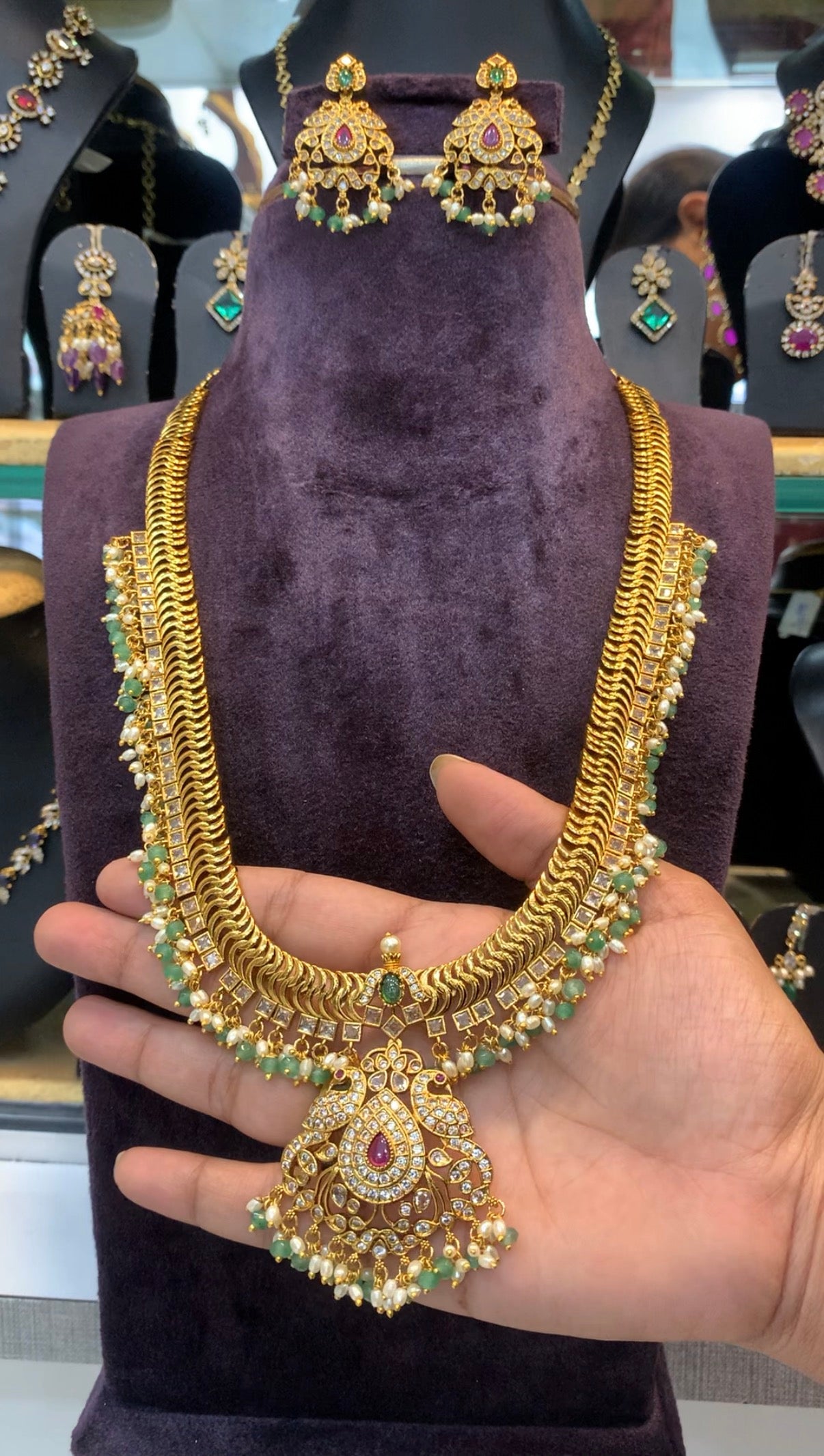 Beautiful jelebi,beads haram with pushback earrings