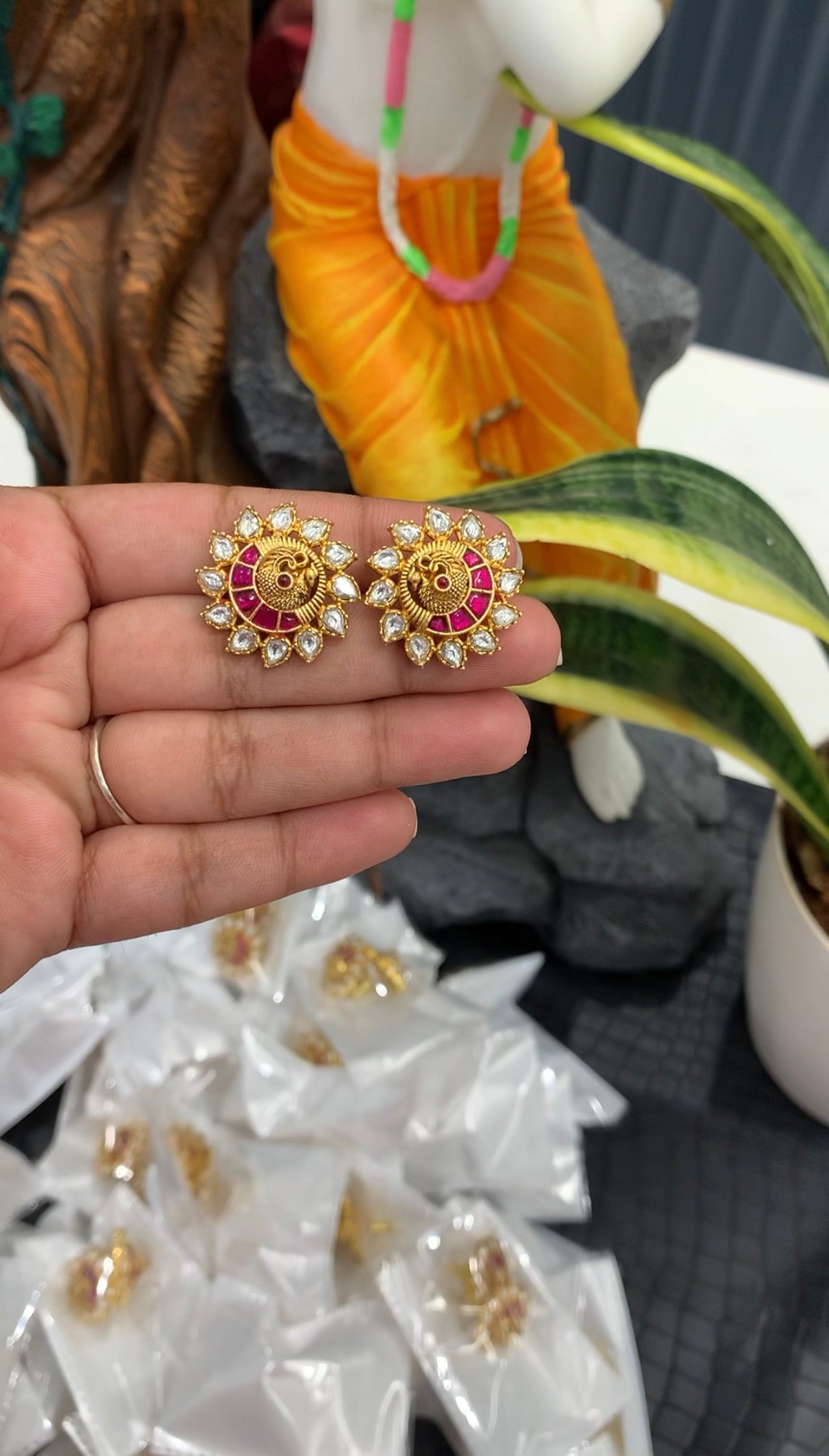 Beautiful Jadav studs with pushback