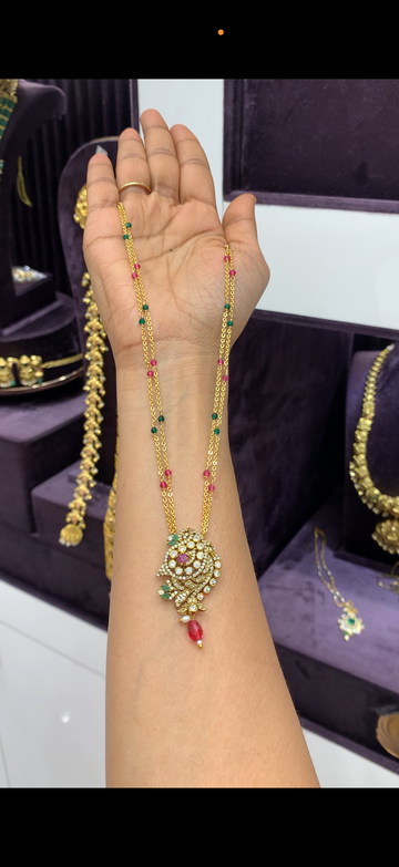 Simple chain with pendent