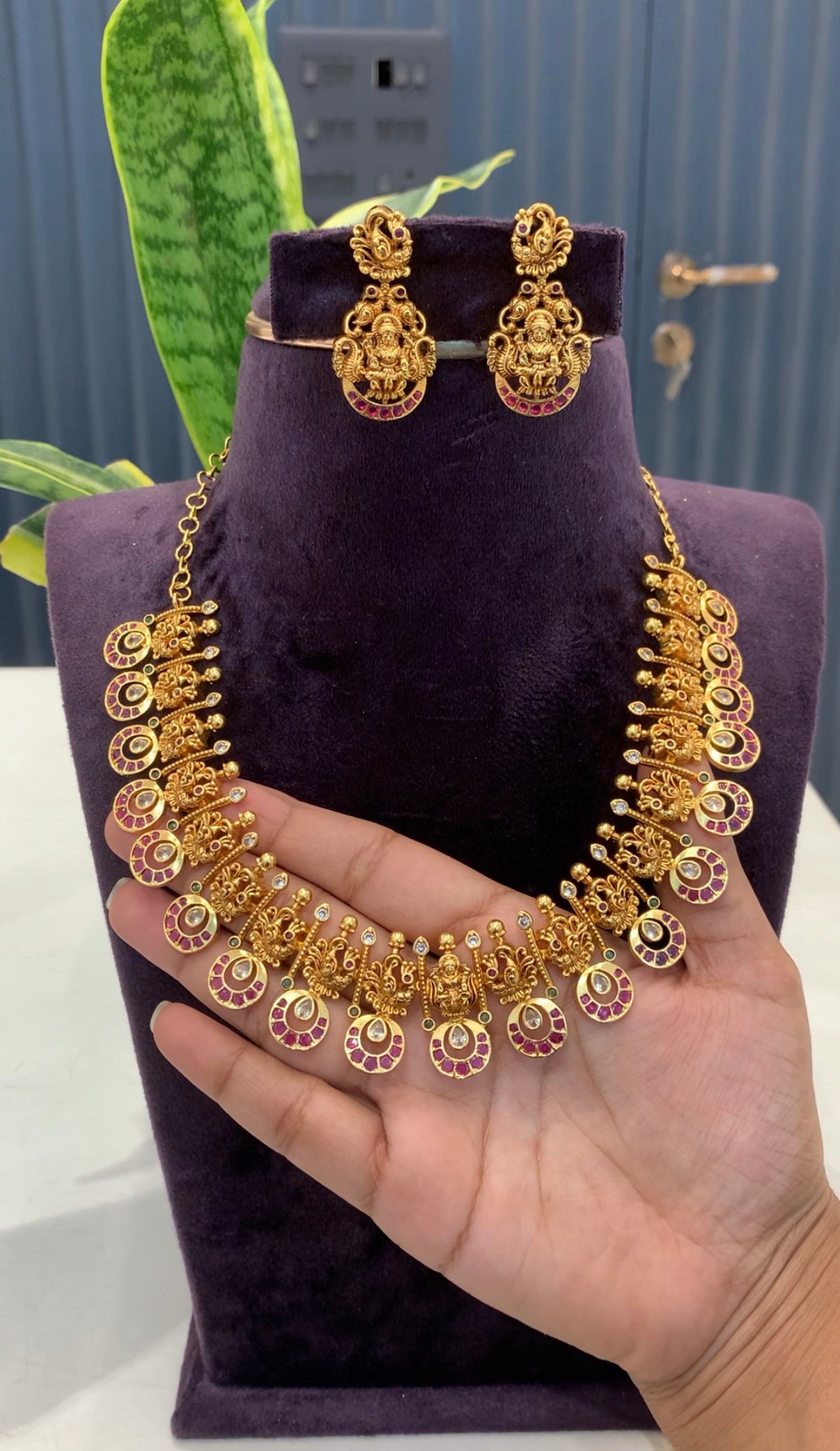 Beautiful pota stone Lakshmi devi necklace with pushback earrings