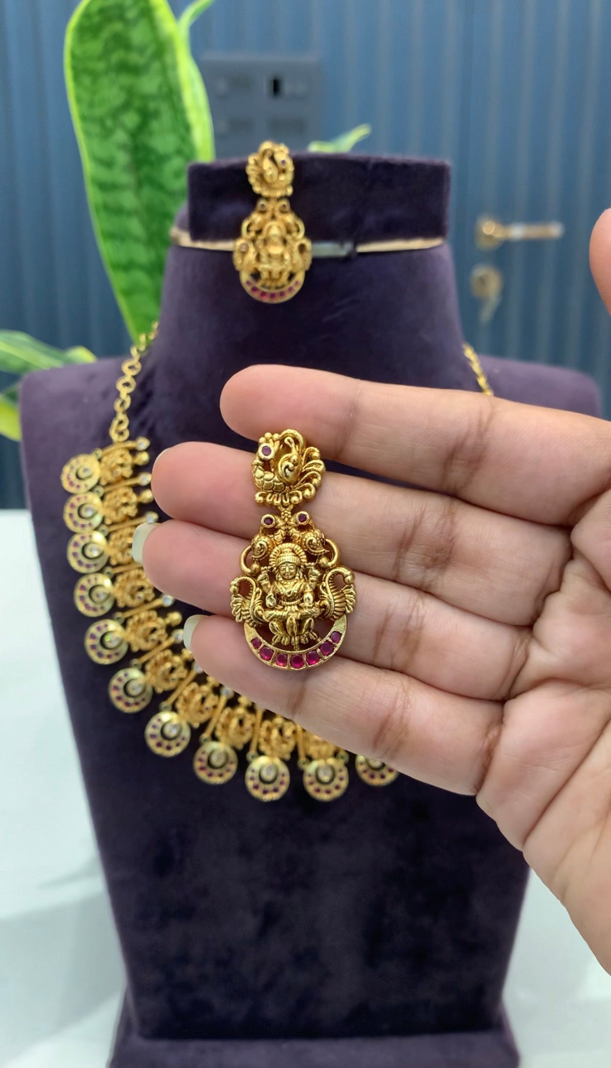 Beautiful pota stone Lakshmi devi necklace with pushback earrings