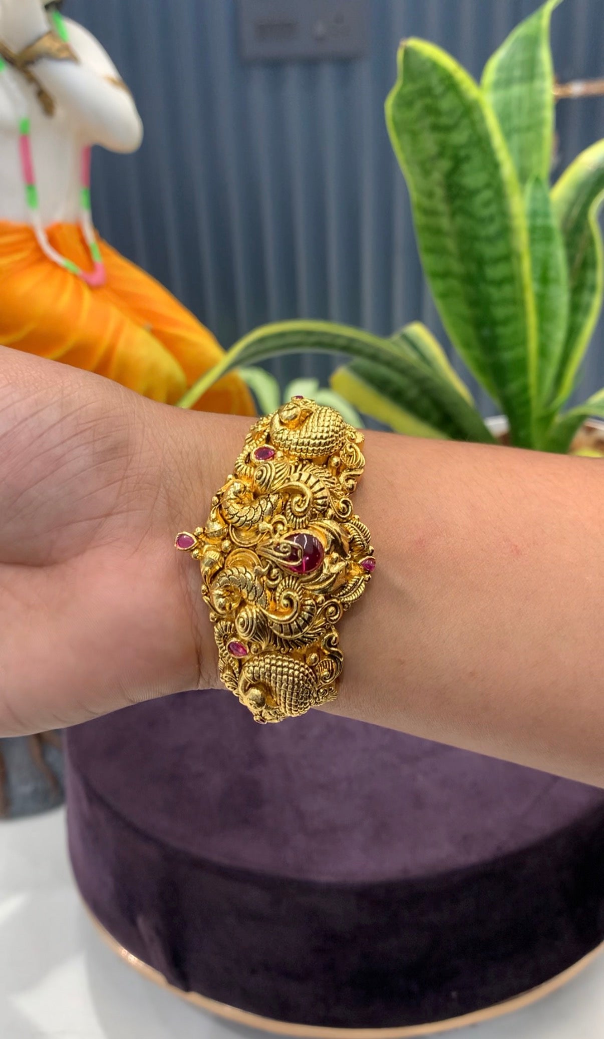 Beautiful peacock design openable bracelet