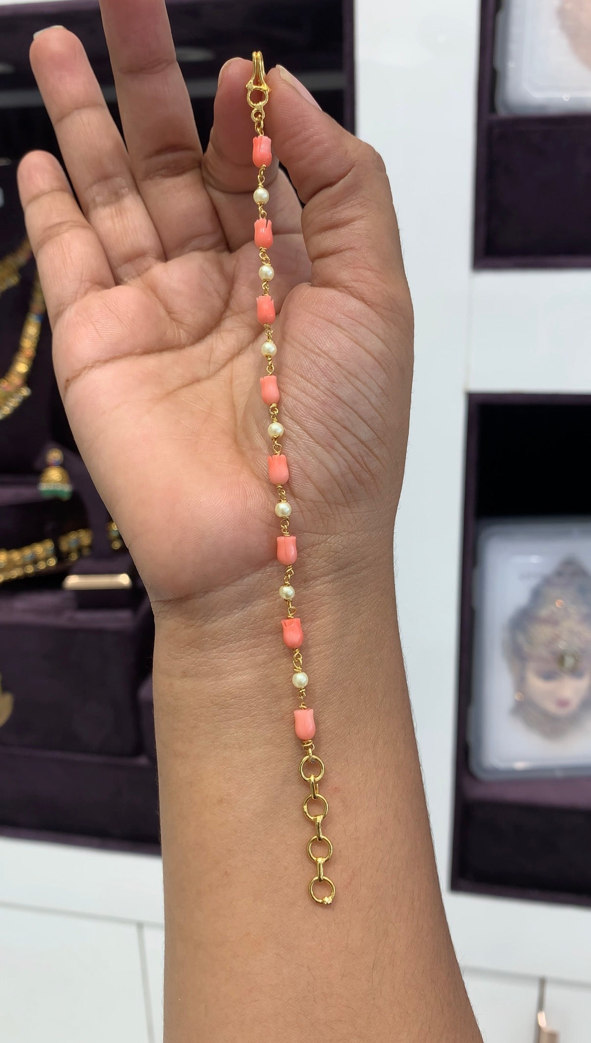 Beautiful handmaking beads bracelet with adjustable rings