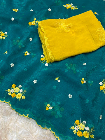 Crunchy fabric saree