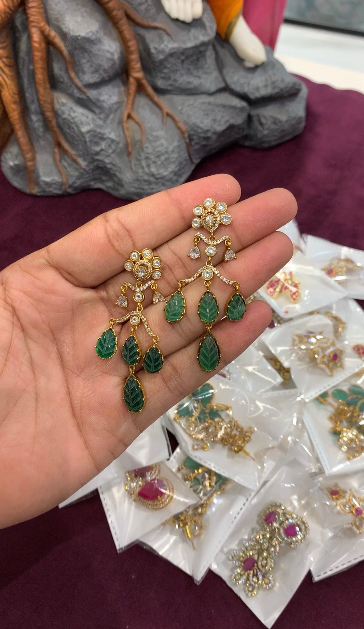 Beautiful green color carving stone ear hangings