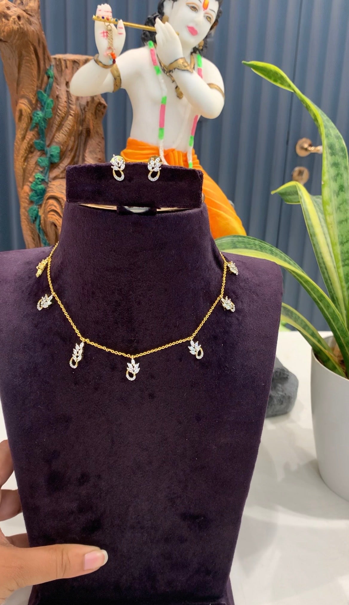 Beautiful Diamond Replica Simple chain set with earrings
