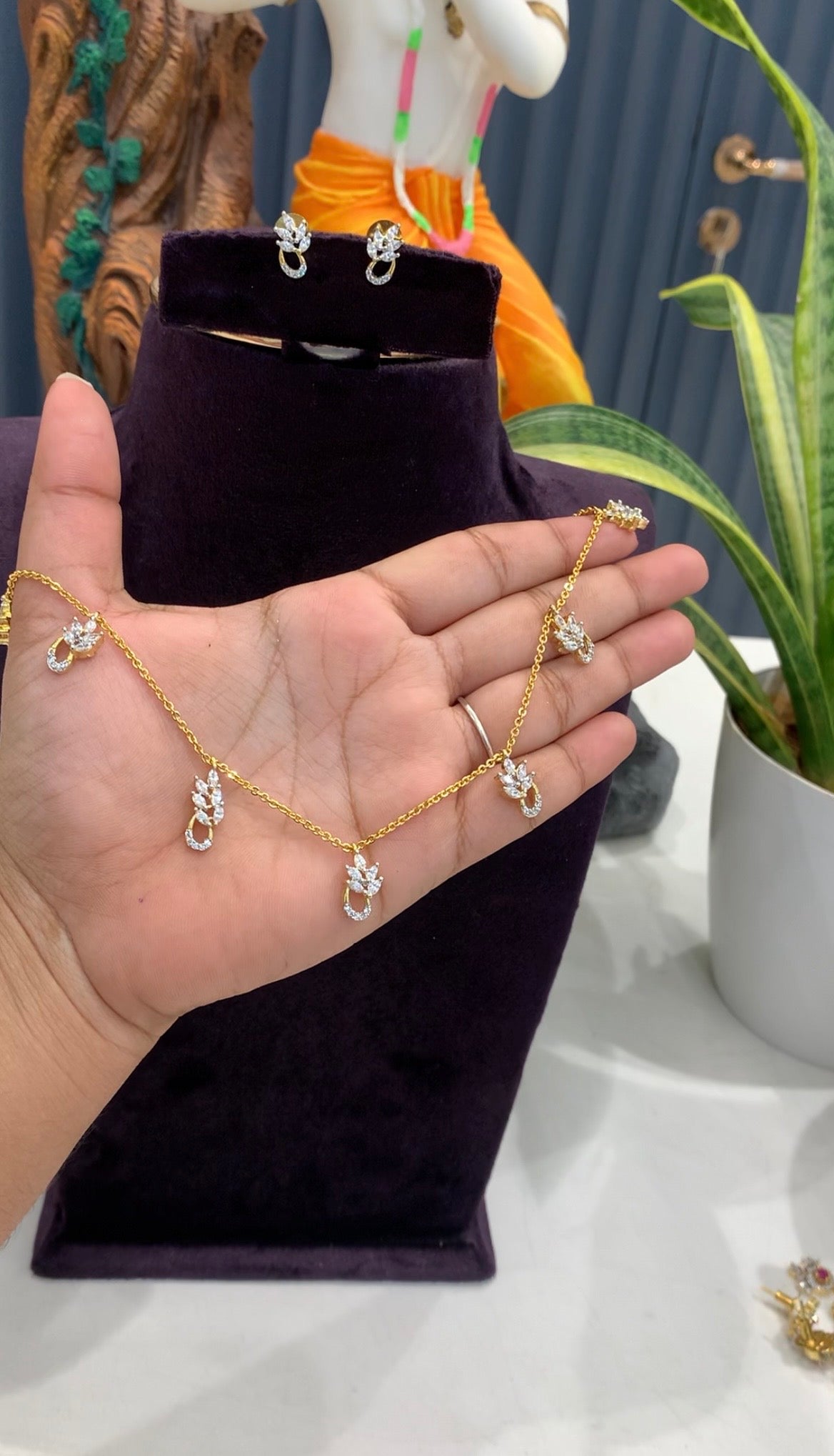 Beautiful Diamond Replica Simple chain set with earrings