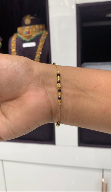 Beautiful Blackbeads bracelet with adjustable rings