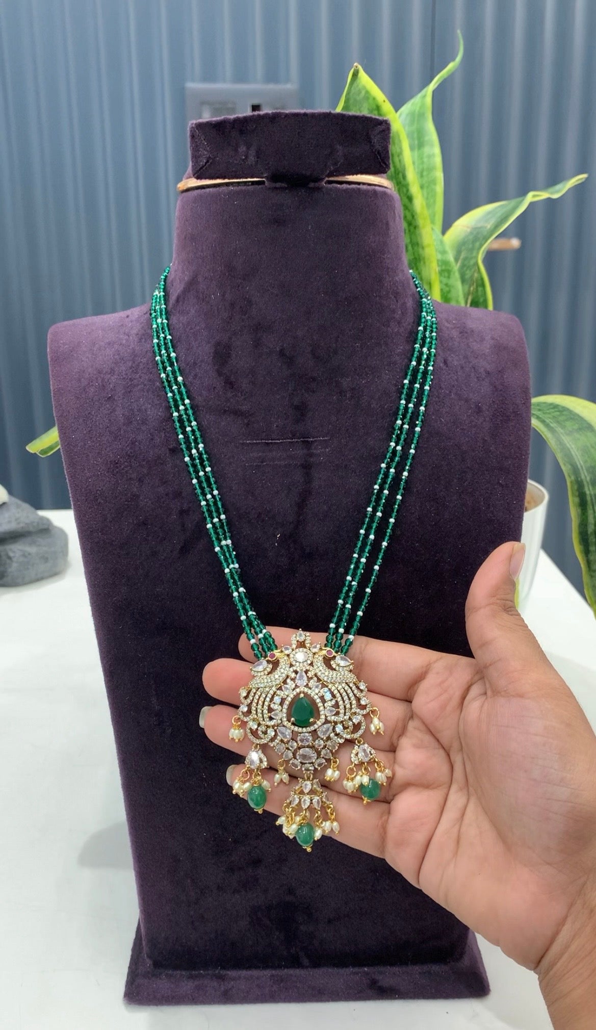 Beautiful Victoria pendant,green CZ crystal beads mala