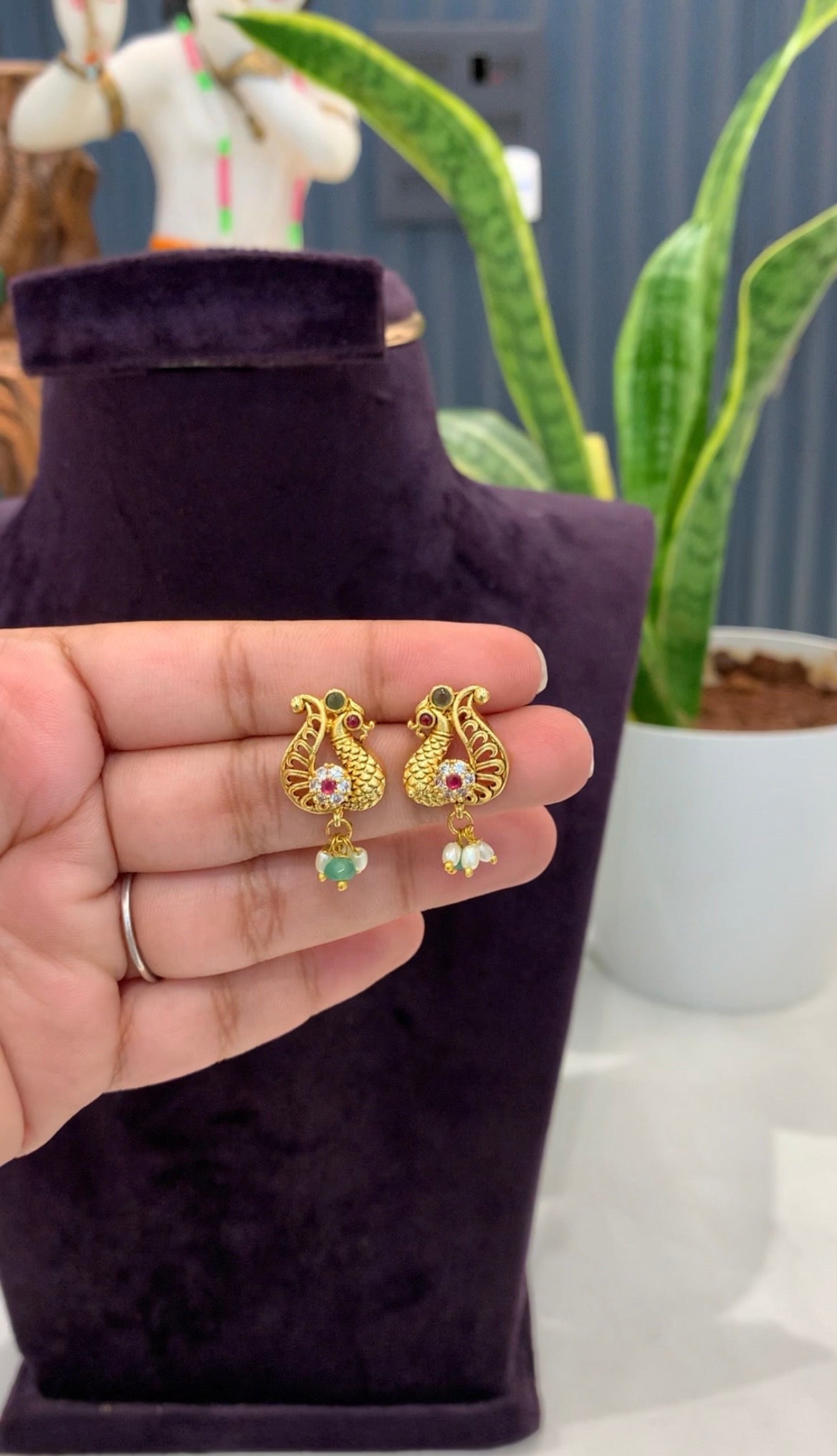 Beautiful peacock design studs with pushback