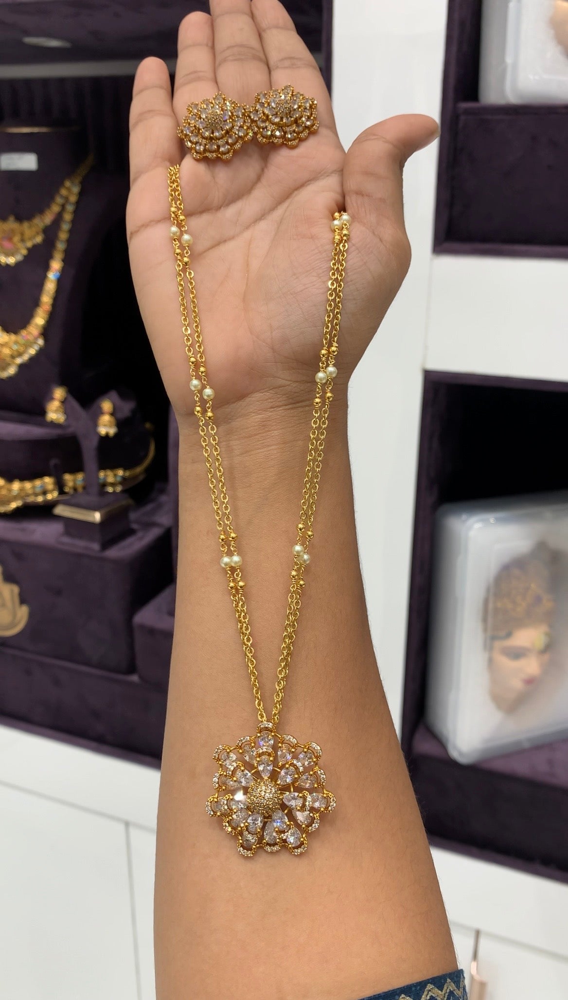 Beautiful white stone pendant set with handmaking pearls,Chandraharam chain 18 inchs long