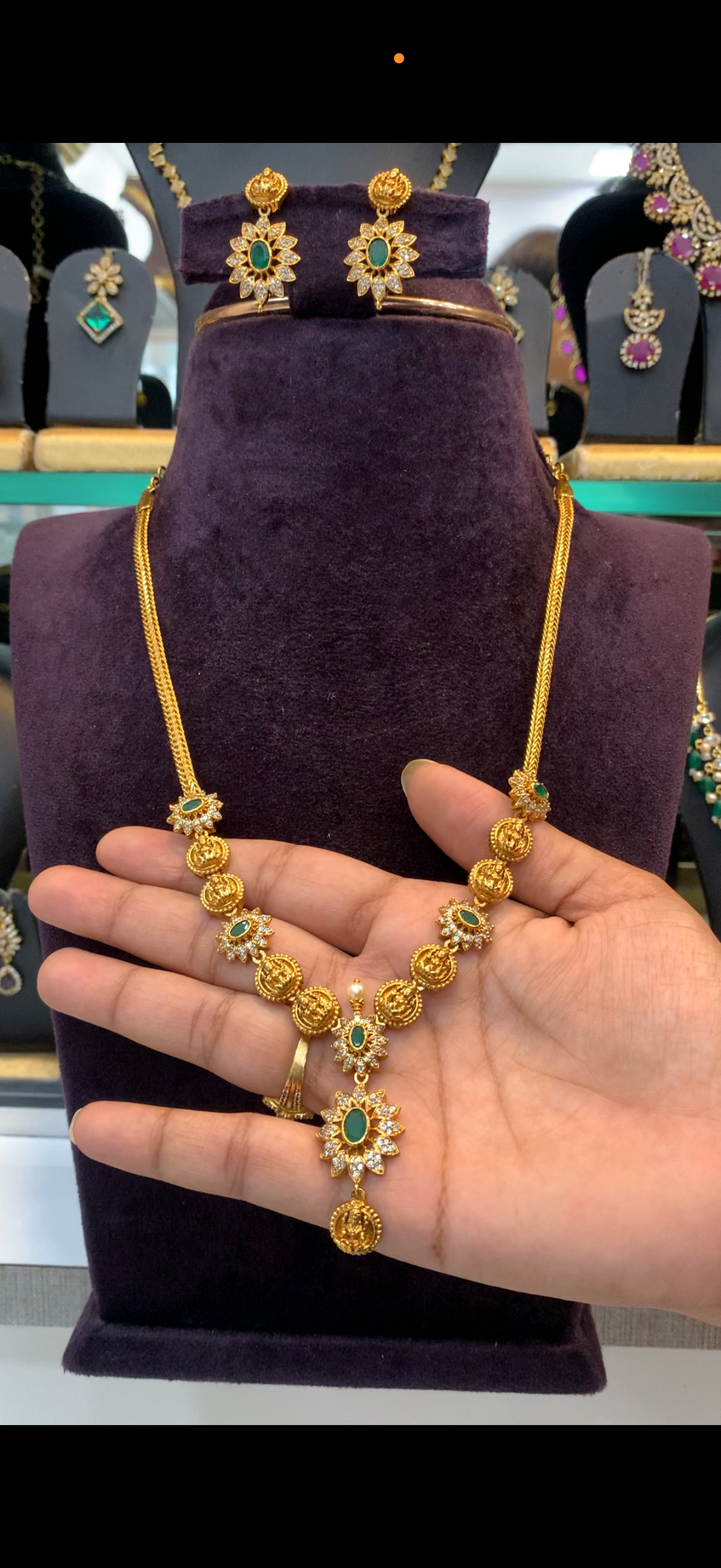 Lakshmi devi Necklace with earrings