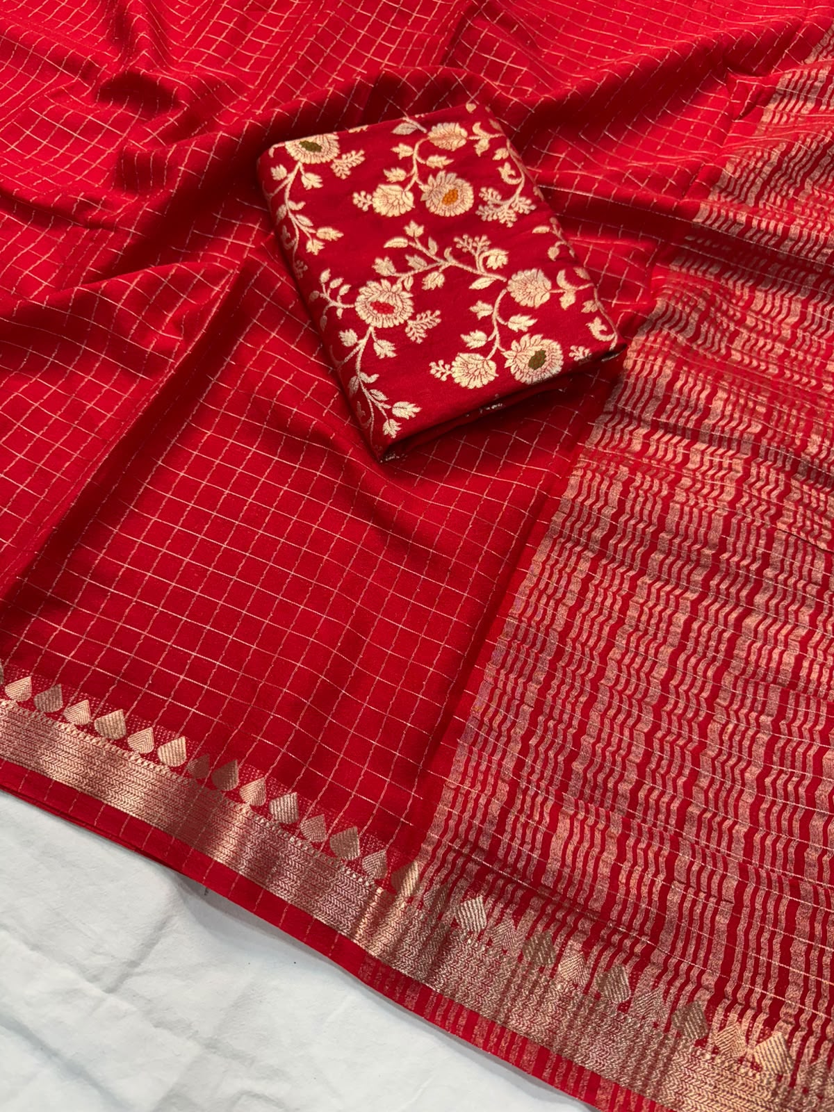 Viscous georgette checks saree