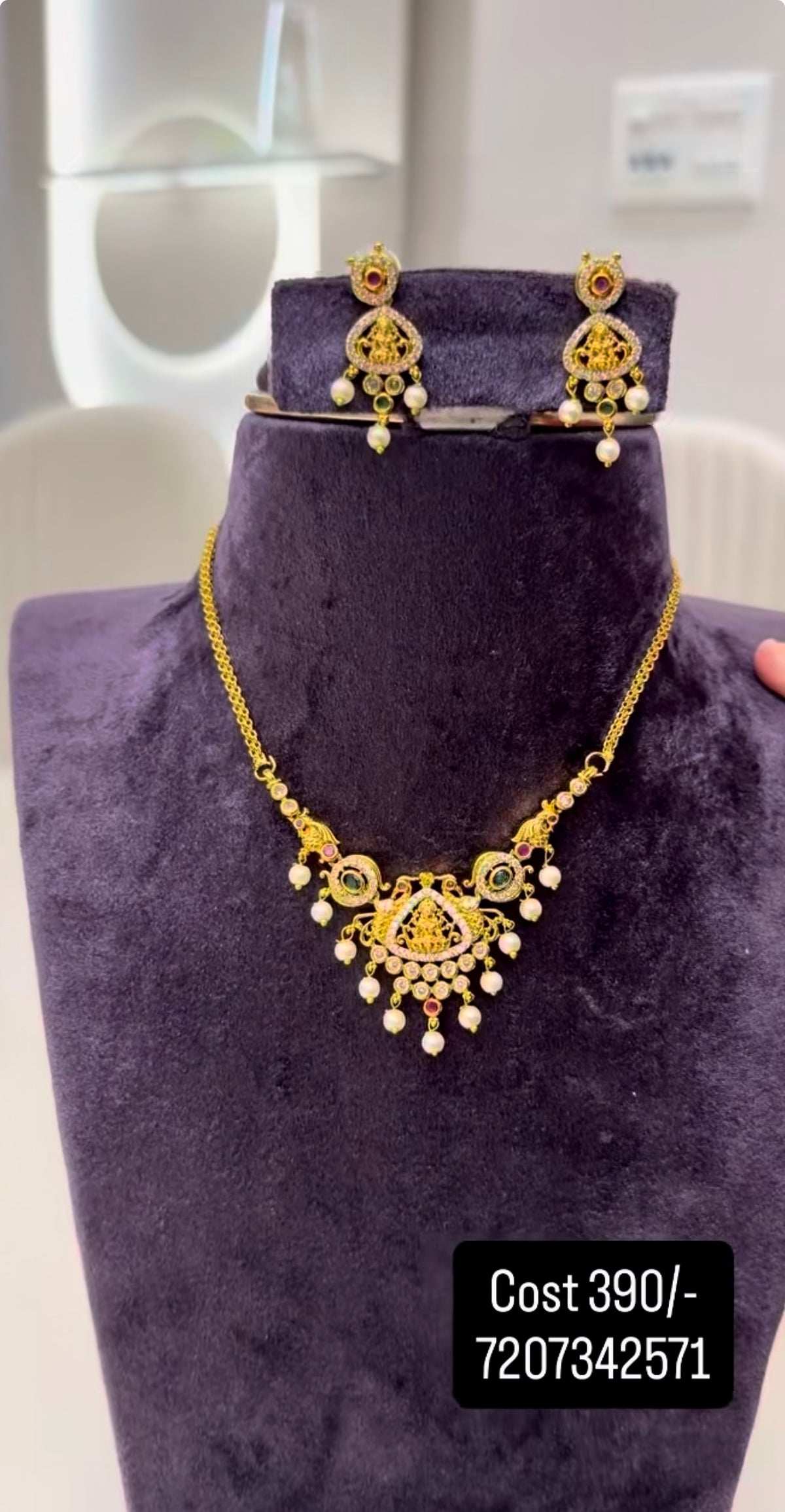 Beautiful Lakshmi devi design nanpatti model necklace with pushback earrings
