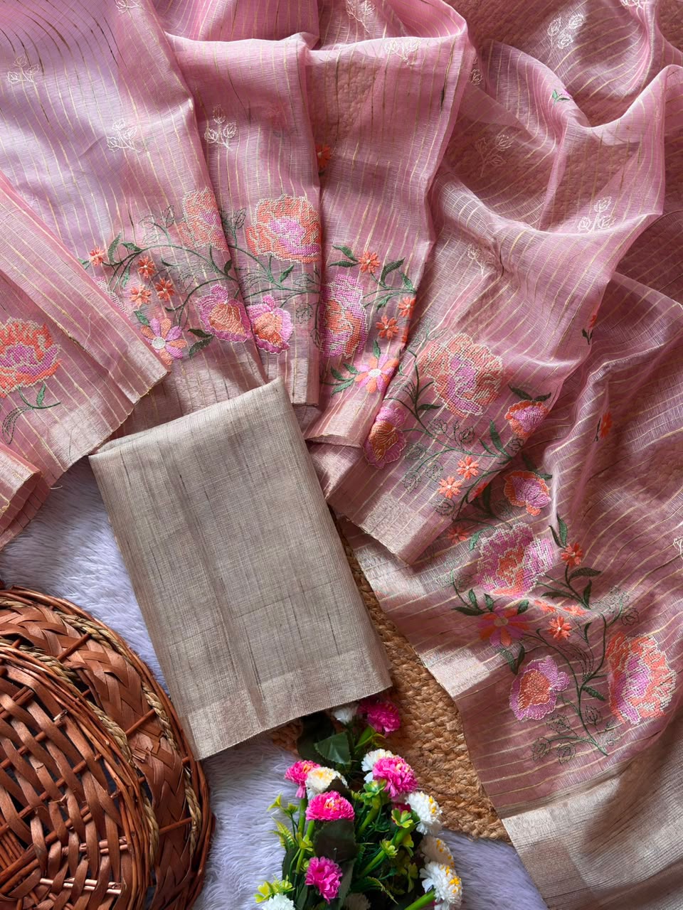 Soft tissue sarees