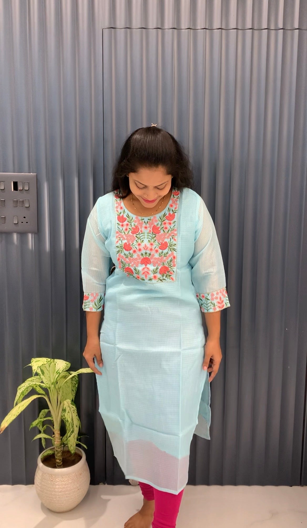 Kota straight cut top