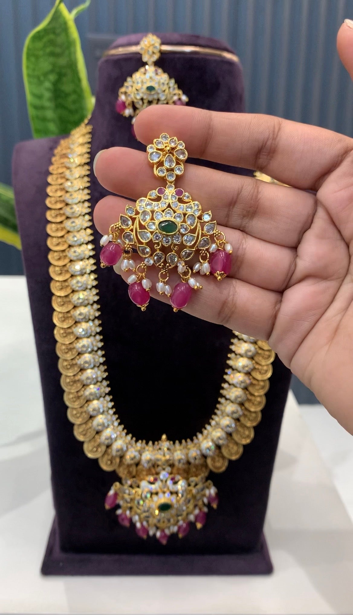 Beautiful pink beads kasula long haram with screwback earrings