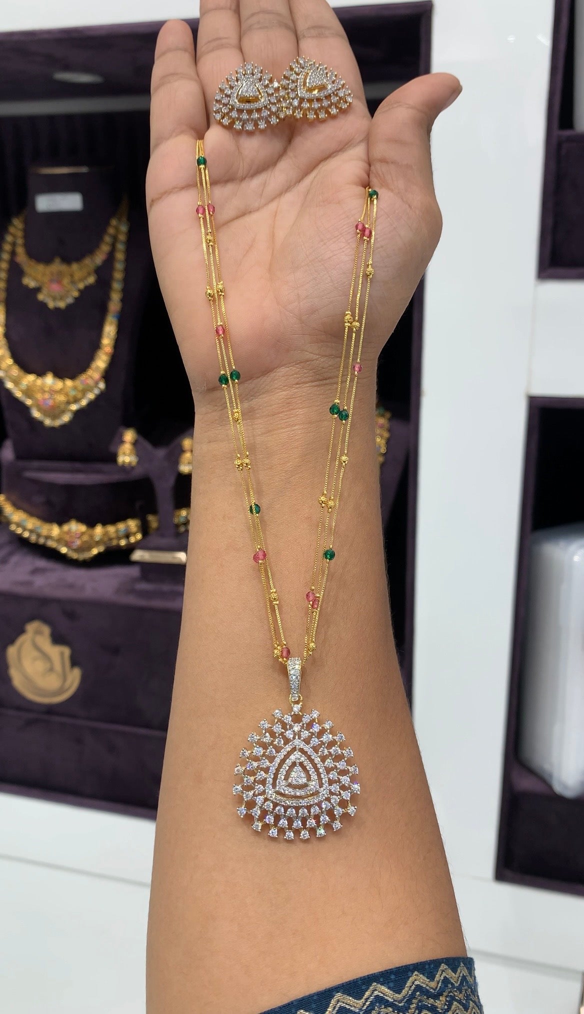 Beautiful Diamond Replica pendant set with multi color 3 layers beads chain 18 inchs long