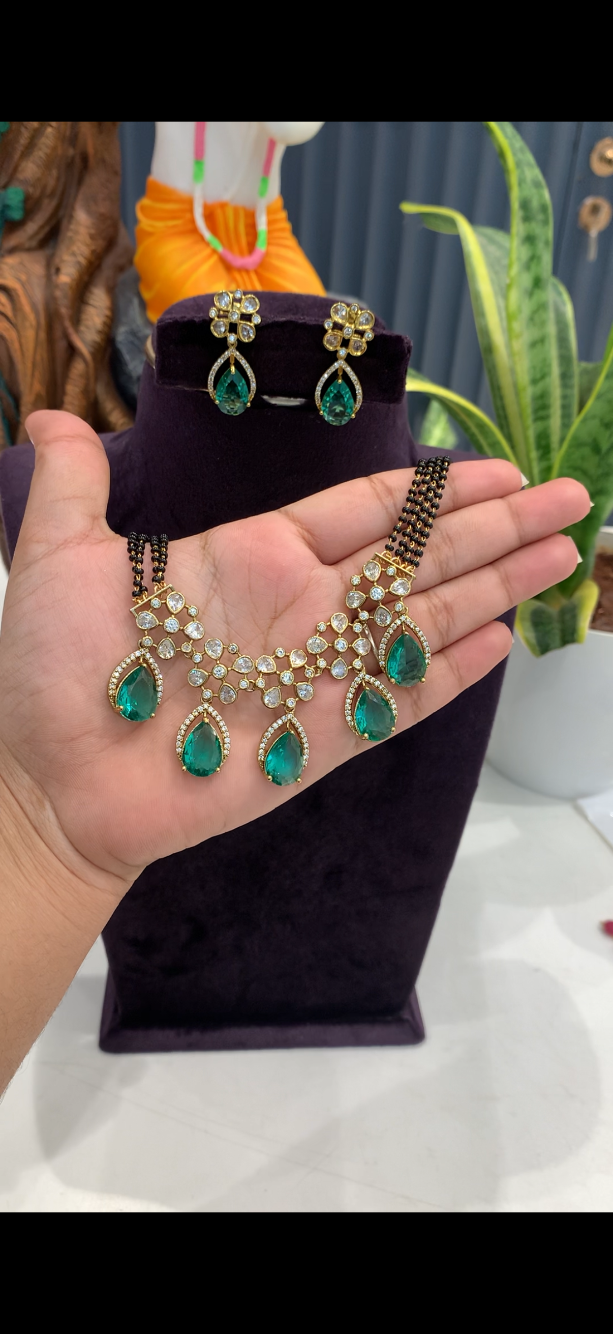 Blackbeads chocker model with locket and earrings