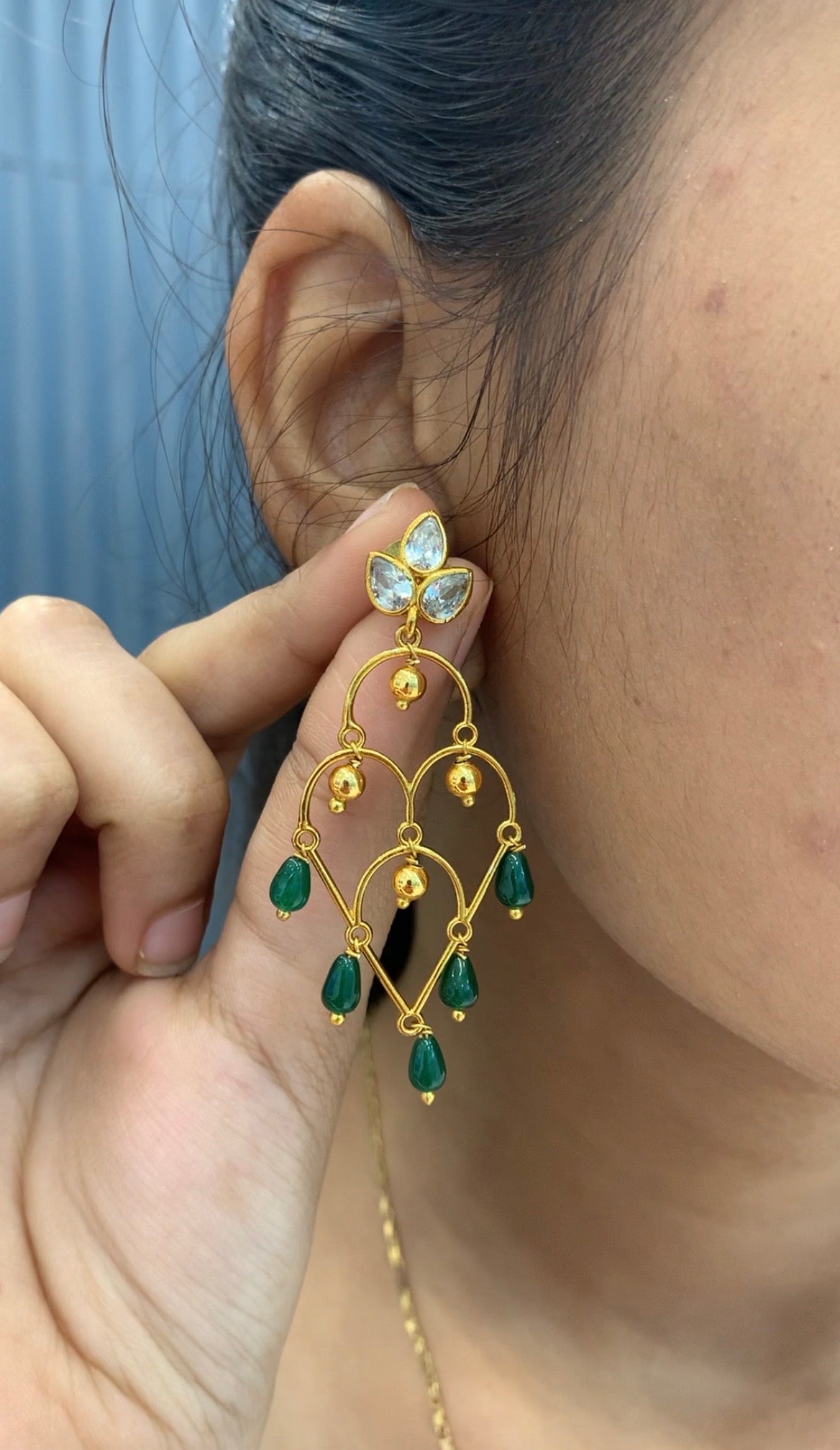 Beautiful uncut stone ear hangings with pushback