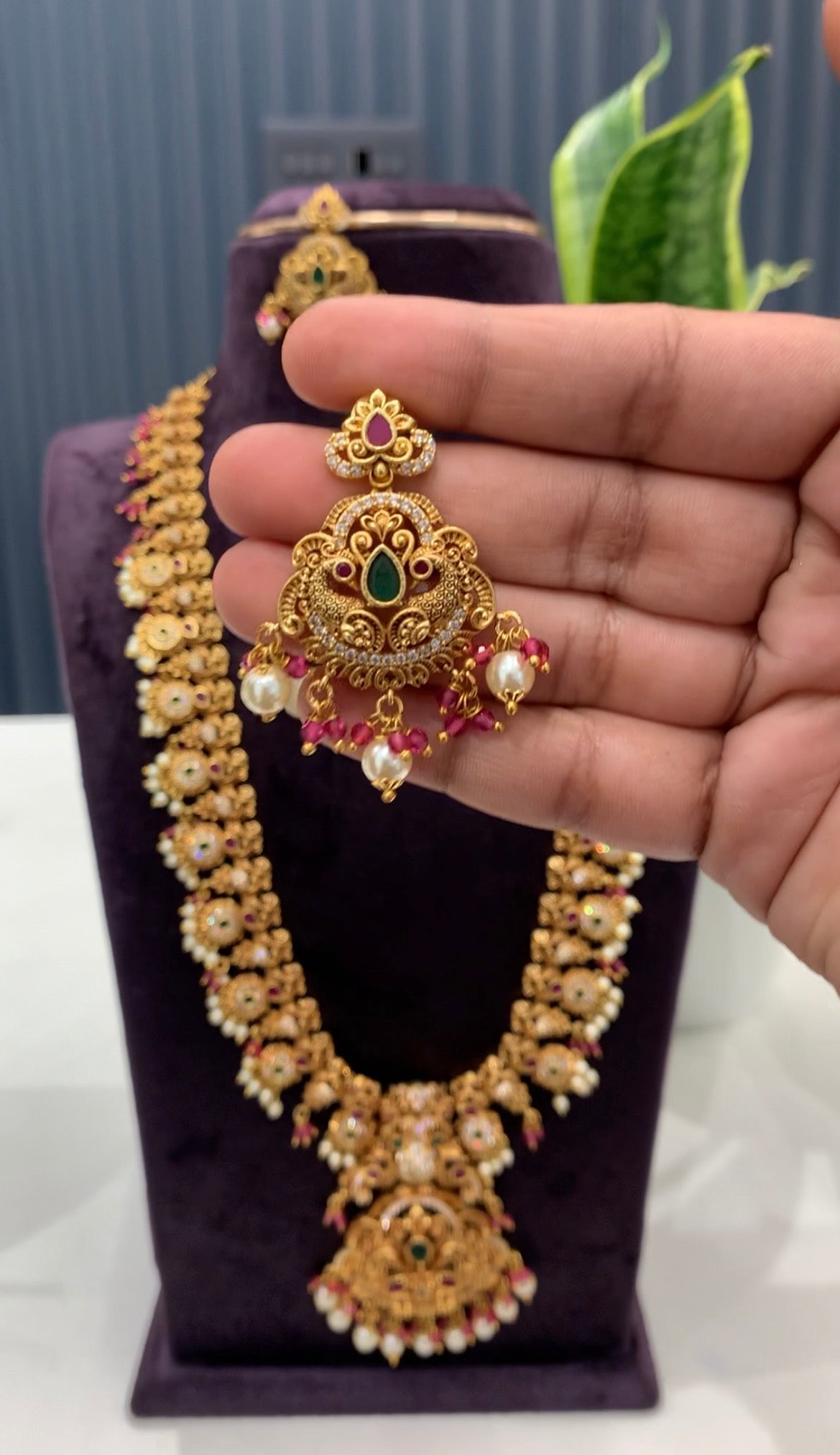 Beautiful peacock design beads finishing haram with screwback earrings