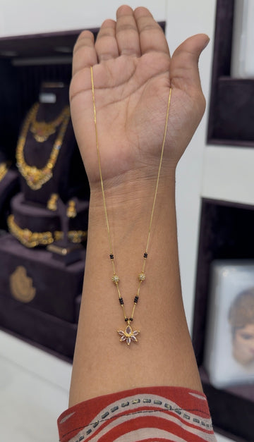 Beautiful simple blackbeads chain 18 inchs long