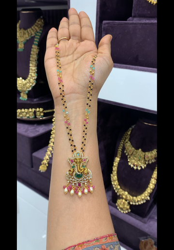 18inch black beads  chain with ganesh pendent